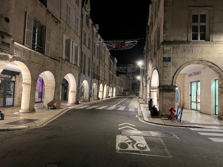 Appartamento Le Logis Des Templiers Vieux Port La Rochelle  Esterno foto